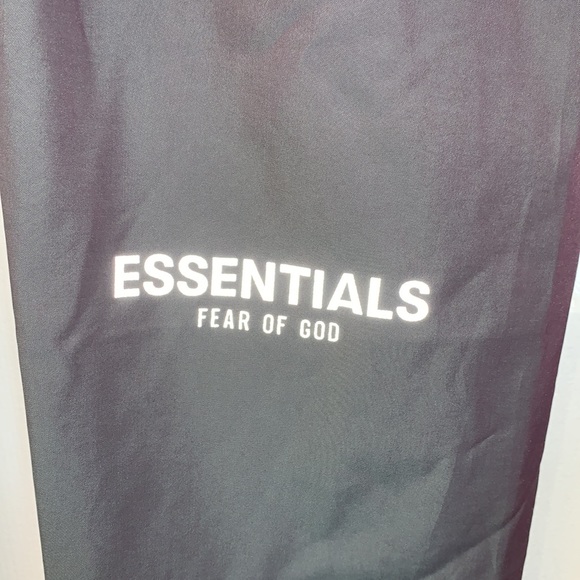 Essentials by Fear of God iridescent pant - Picture 4 of 11